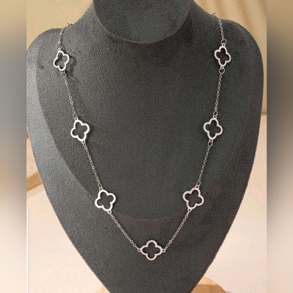 Jewelry - Four Leaf Clover Silver Long Necklace